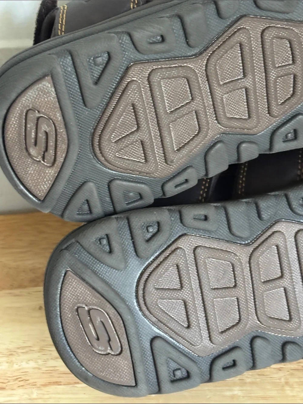 Skechers Mens Brown Strappy Fisherman Sandals Size 12 Memory Foam Relaxed Fit